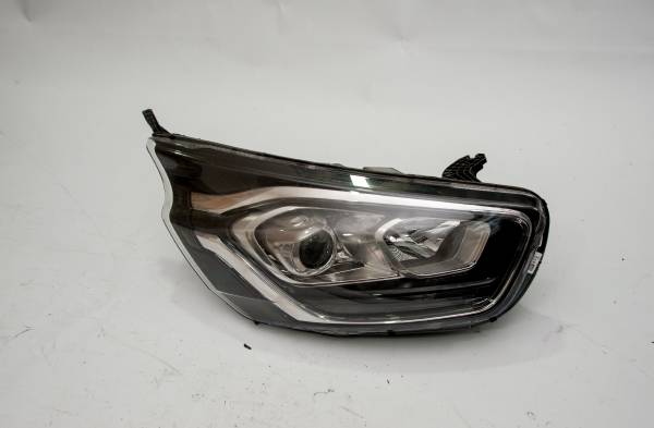 FORD CUSTOM 330 L 125 PS ÇIKMA PARÇA   2018 SONRASI ÖN FARLAR